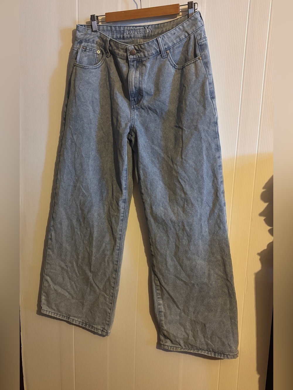J for Justify Women’s Light Blue wide-Leg Jeans size large